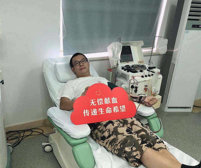 “熊猫侠”坚持献血十余载，有求必应！ ——记稀有血型献血者胡志松
